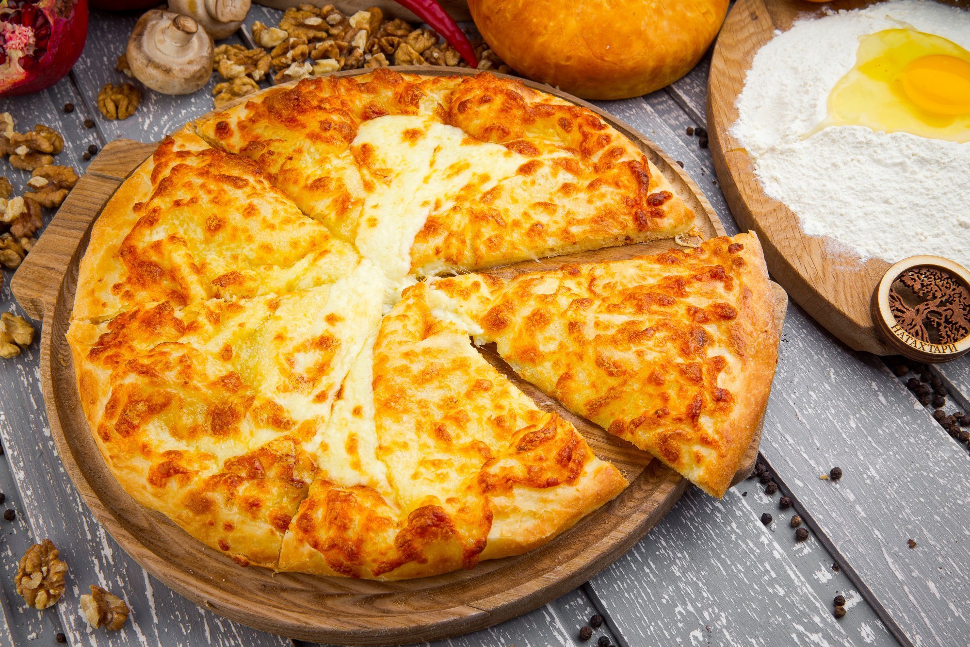 Хачапури по- мегрельски (с сыром) 30см